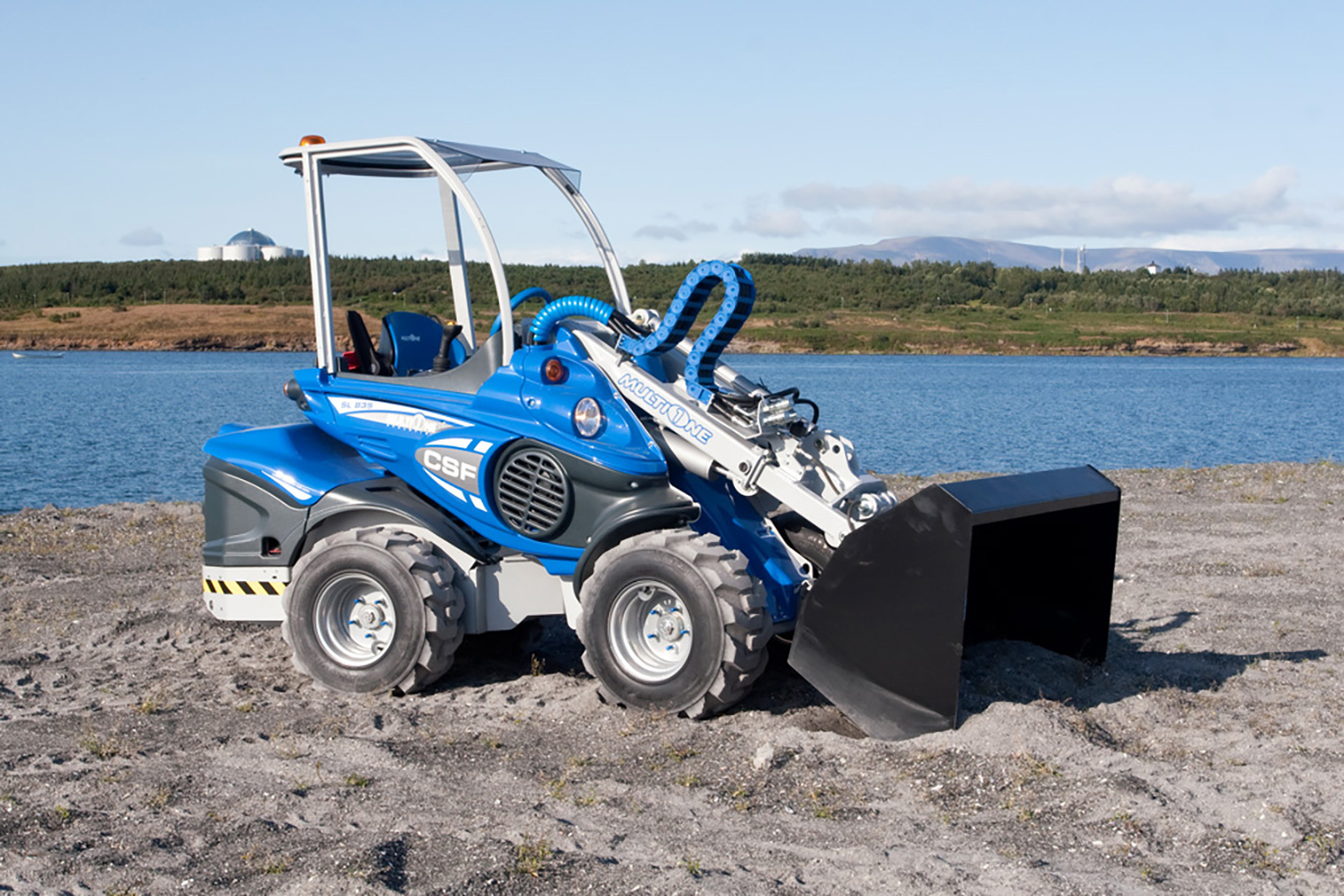 High volume bucket for mini loaders MultiOne 05