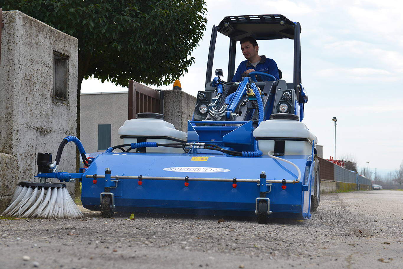 Multione-sweeper for mini loaders
