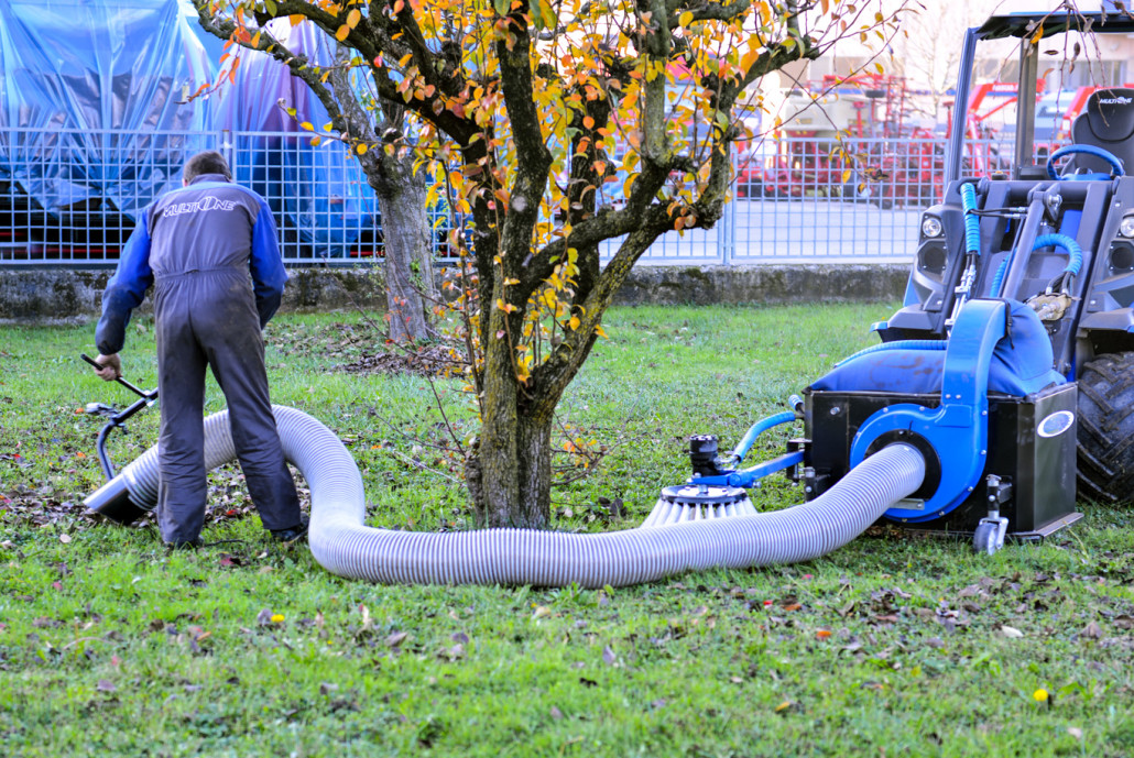 Multione-leaf-vacuum-attachment