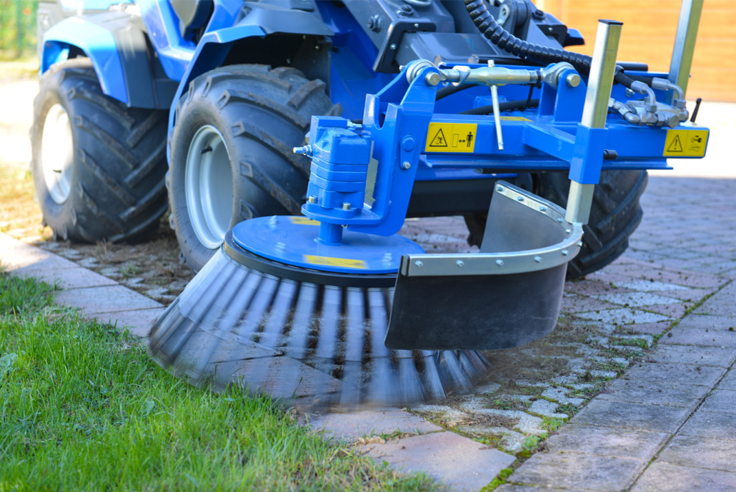 mini excavator weed brush